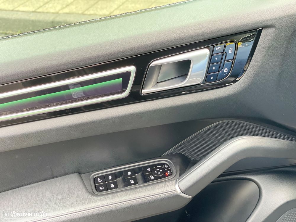 Porsche Cayenne Coupé E-Hybrid Tiptronic S - 22