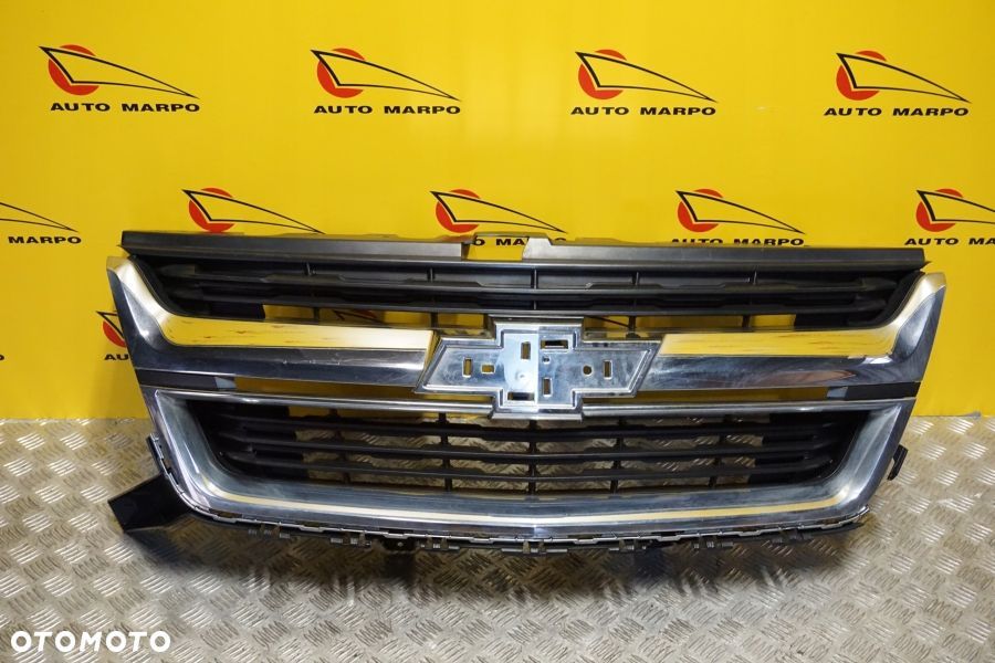 CHEVROLET COLORADO 2015 - 2020 Atrapa Przód Grill Chrom USA - 2