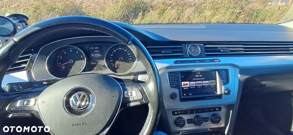 Volkswagen Passat 2015 photo 4