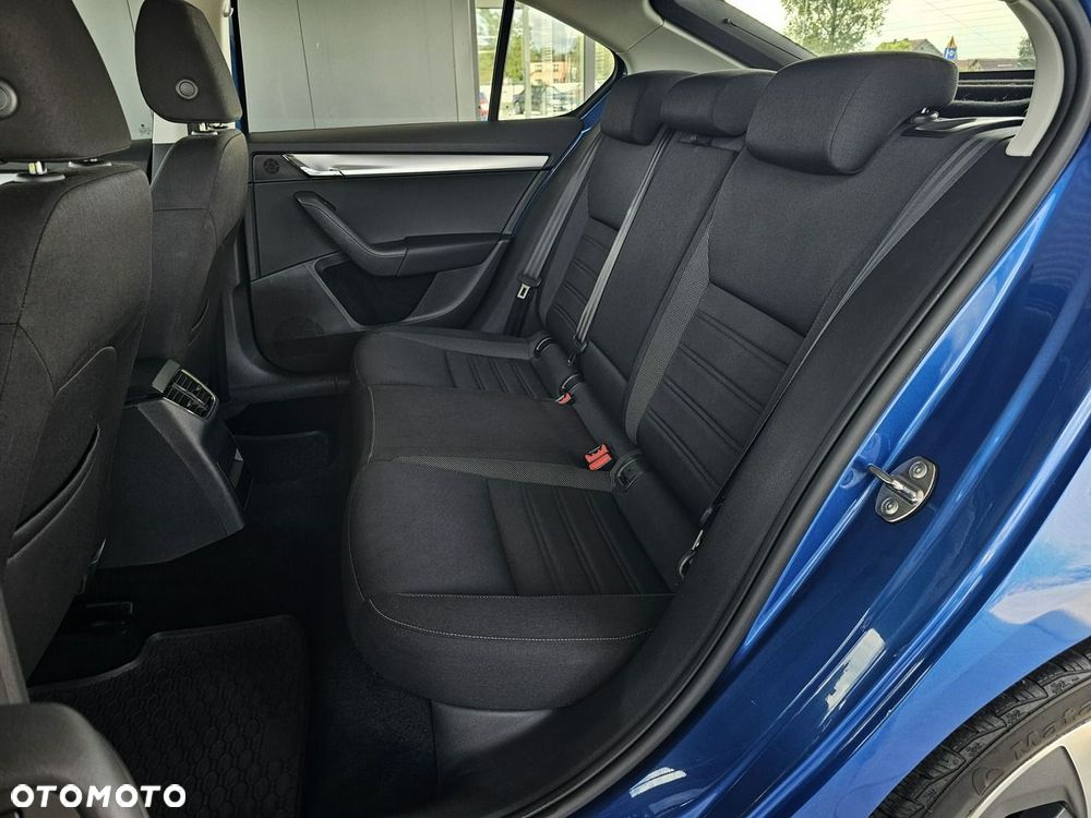 Skoda Octavia - 30