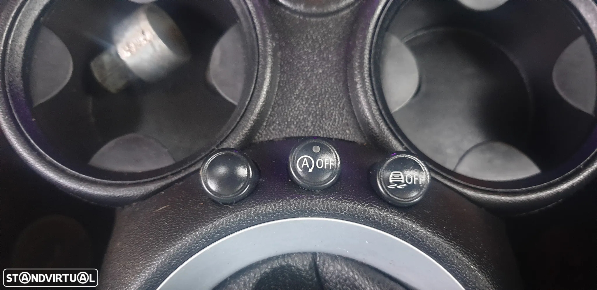 MINI 3 Portas One D - 16