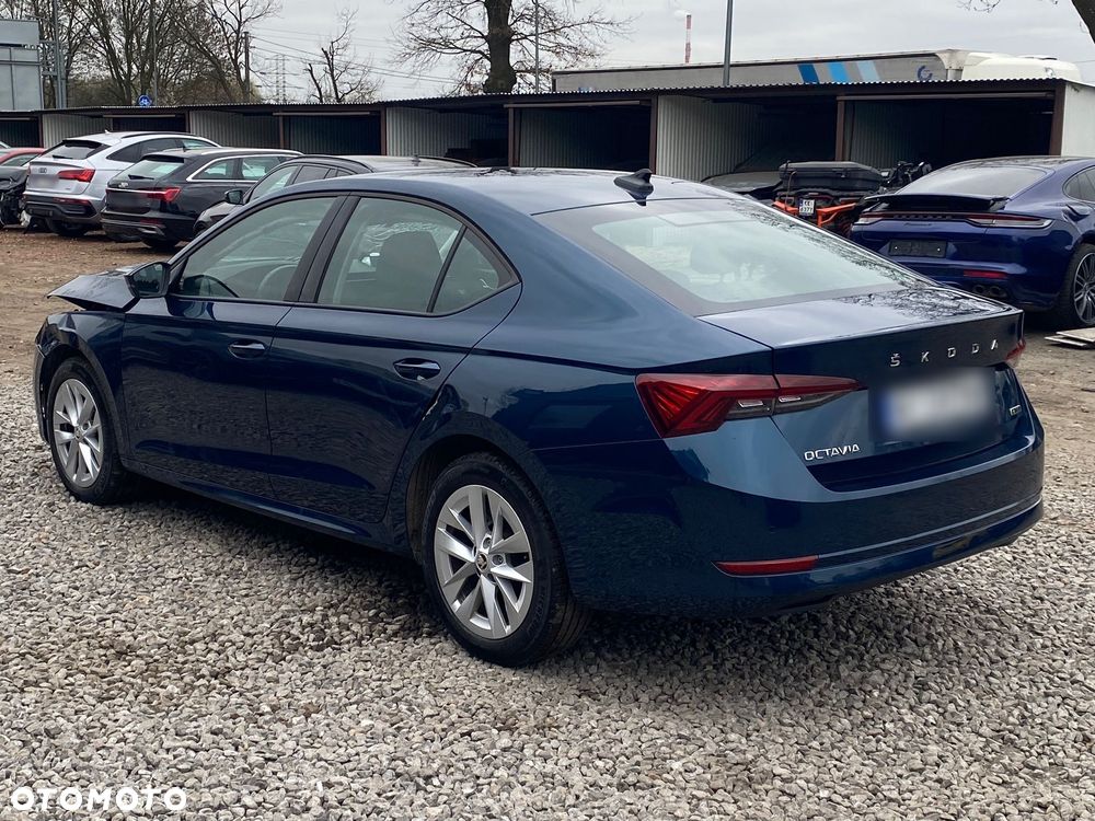 Skoda Octavia - 2