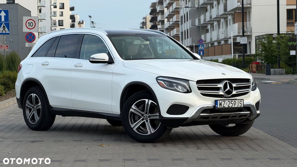 Mercedes-Benz GLC 300 4-Matic - 4