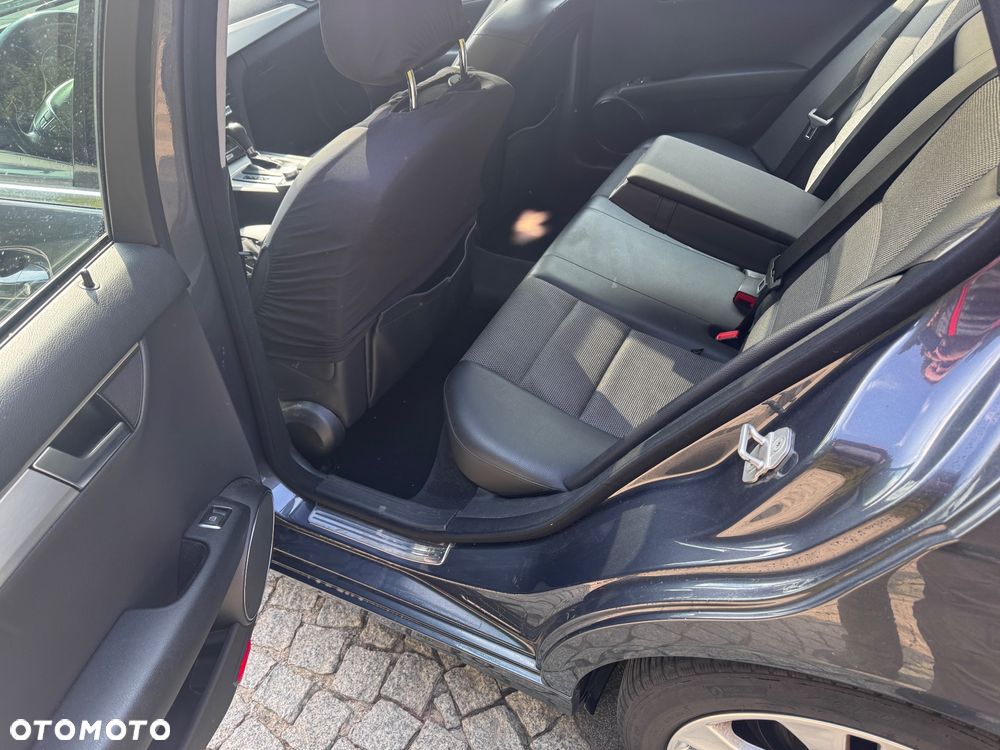 Mercedes-Benz Klasa C 180 Kompressor Automatik BlueEFFICIENCY Avantgarde - 9