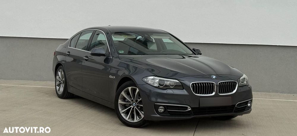 BMW Seria 5 520d Aut. Luxury Line - 1