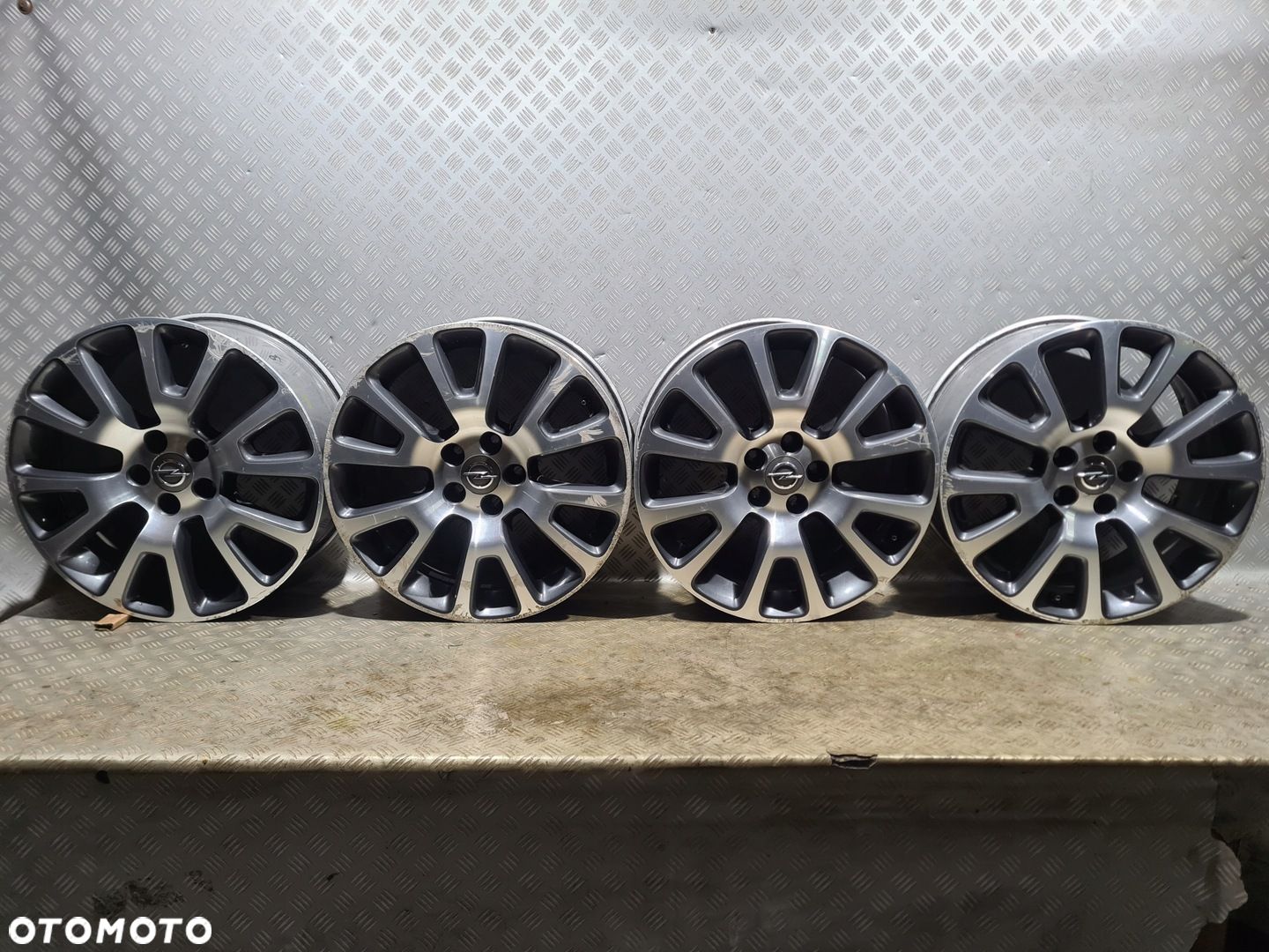 FELGI KOŁA 18 5X110 OPEL CORSA D CORSA E 5 ŚRUB - 1
