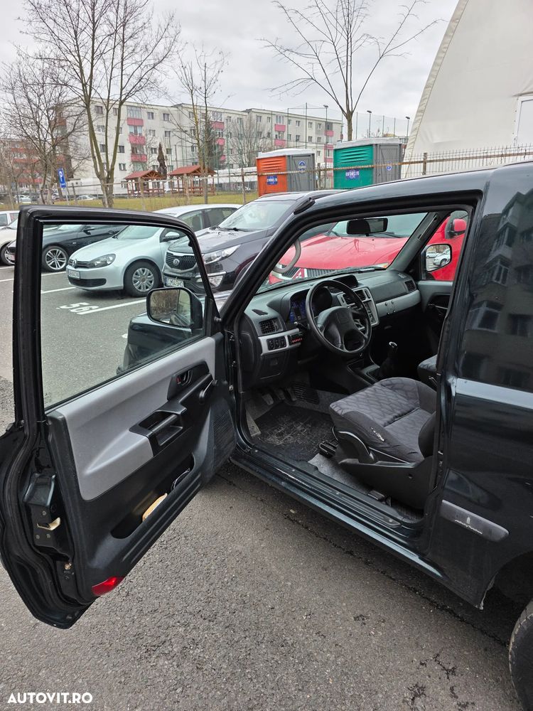 Mitsubishi Pajero Pinin - 6