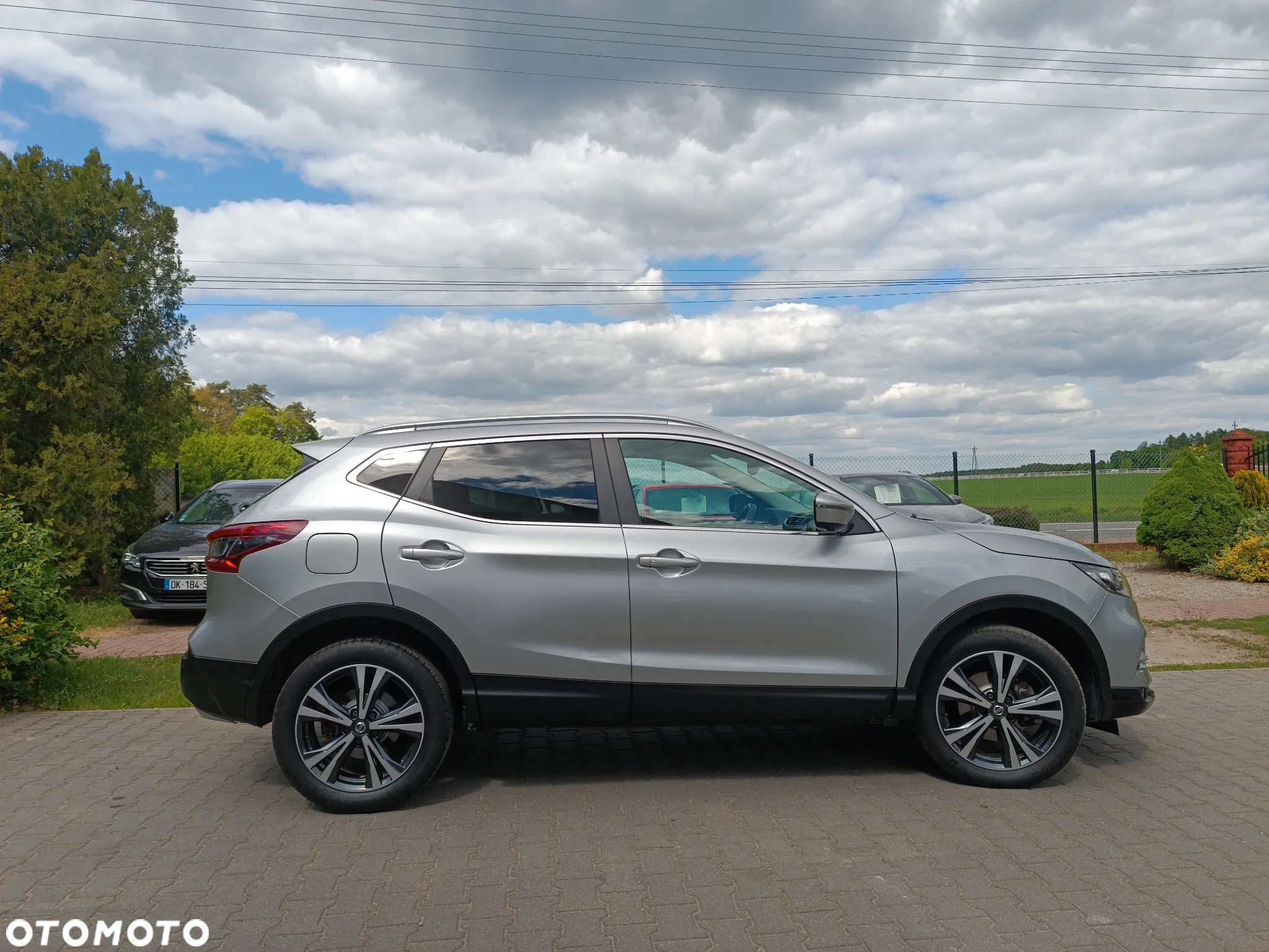 Nissan Qashqai 1.3 DIG-T N-Connecta EU6d - 6