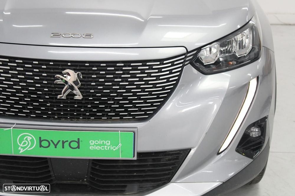 Peugeot e-2008 Allure - 3