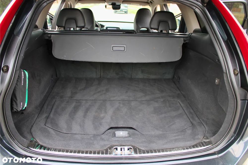 Volvo XC 60 D4 Geartronic Summum - 12