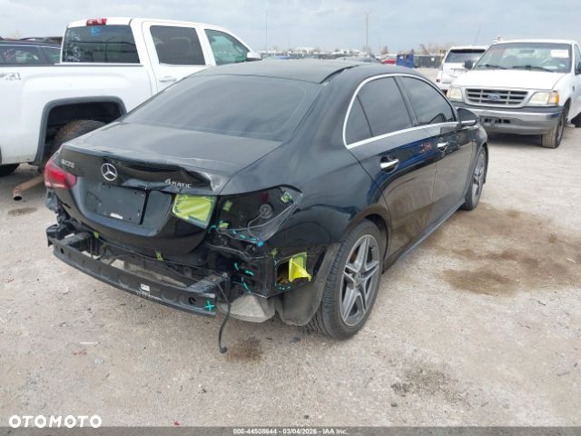 Mercedes-Benz Klasa A 220 4-Matic AMG Line 7G-DCT - 10