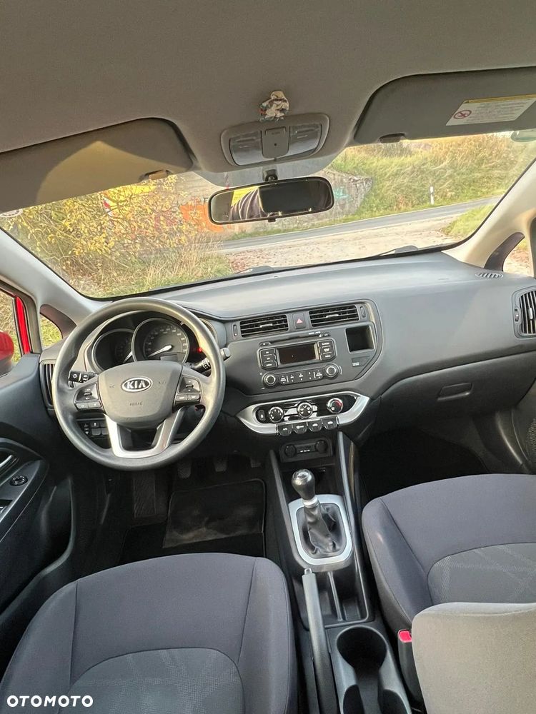 Kia Rio 1.2 L - 18