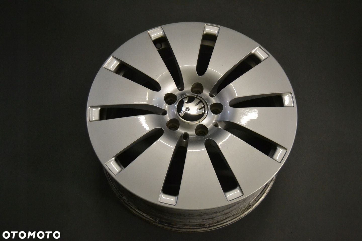 Felgi 17 5x112 Skoda Octavia II III F6071-31 - 4