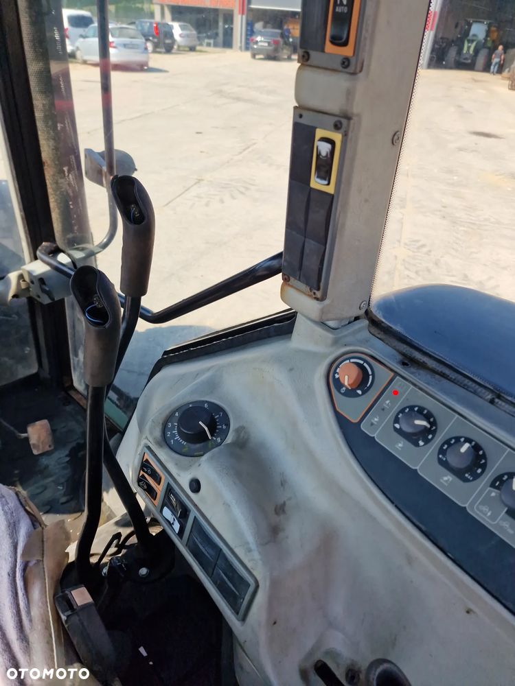 Valtra A93 - 8