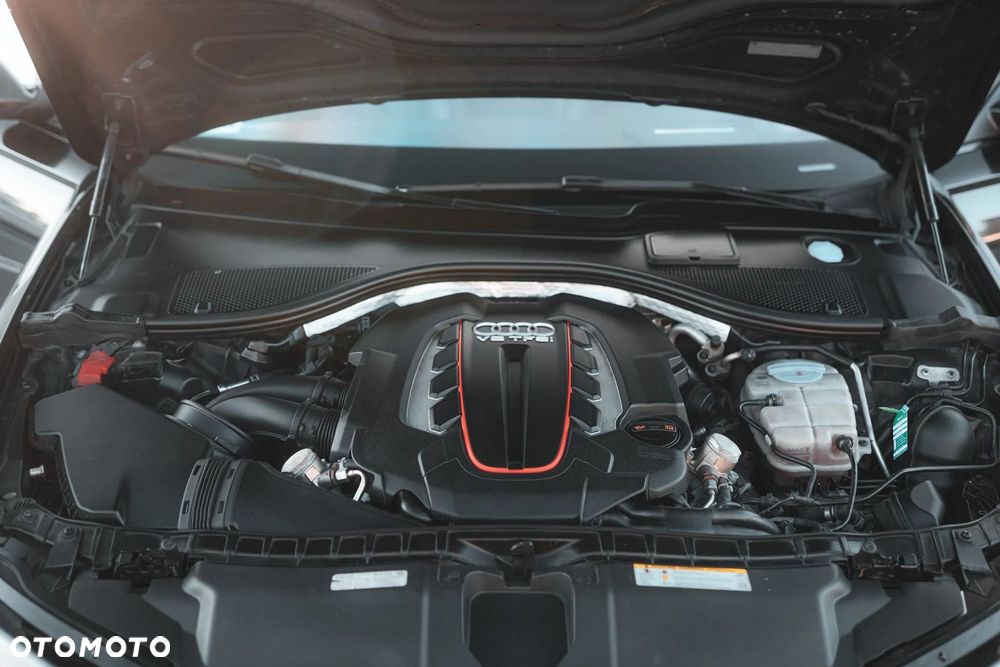 Audi S6 Limousine - 13