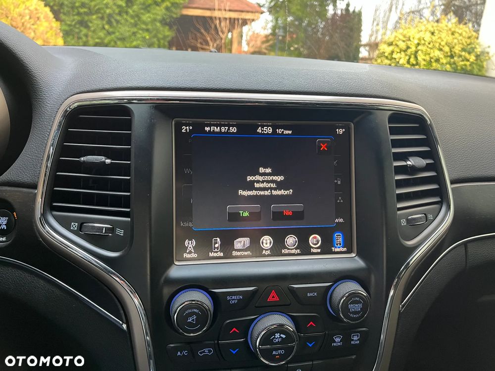 Jeep Grand Cherokee - 29