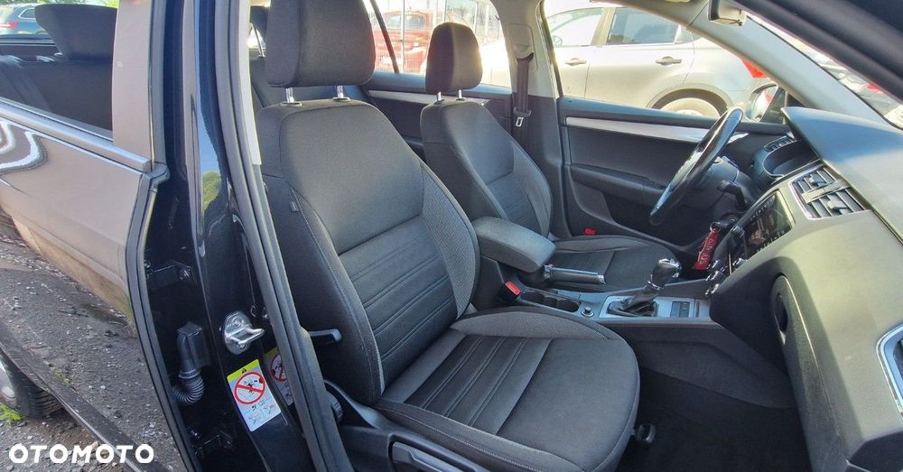 Skoda Octavia 2.0 TDI Ambition DSG - 33