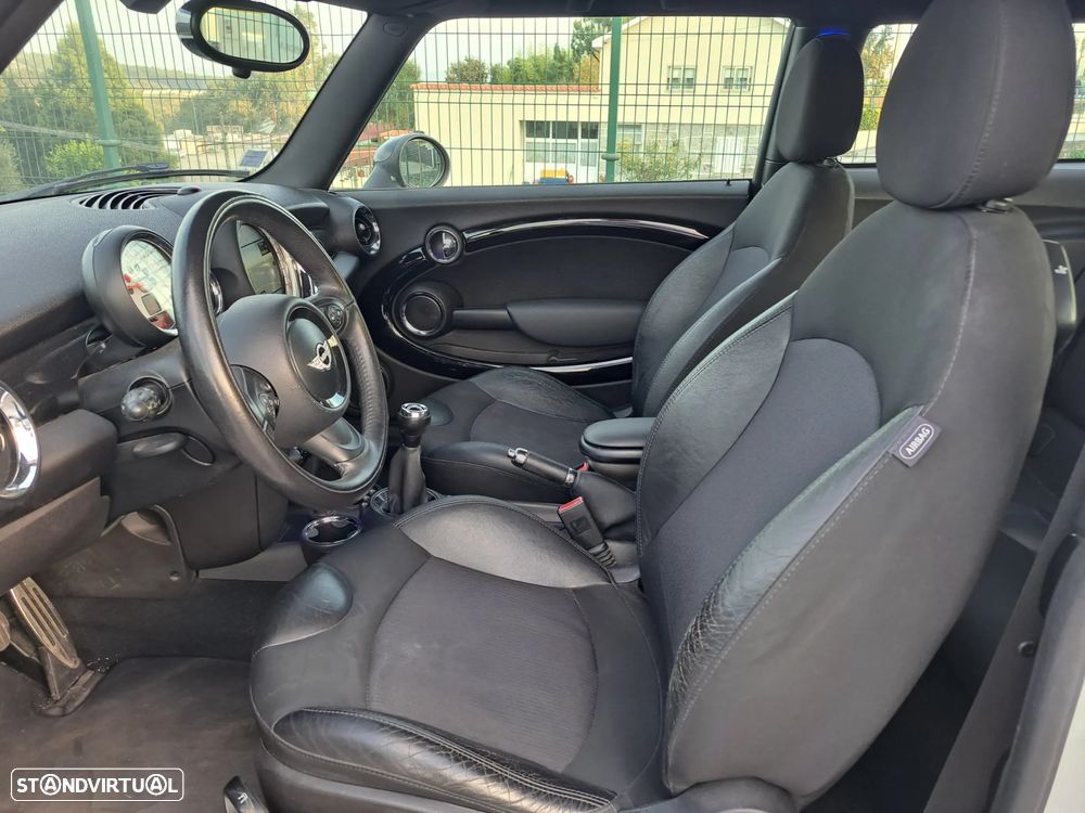 MINI 3 Portas Cooper S - 10