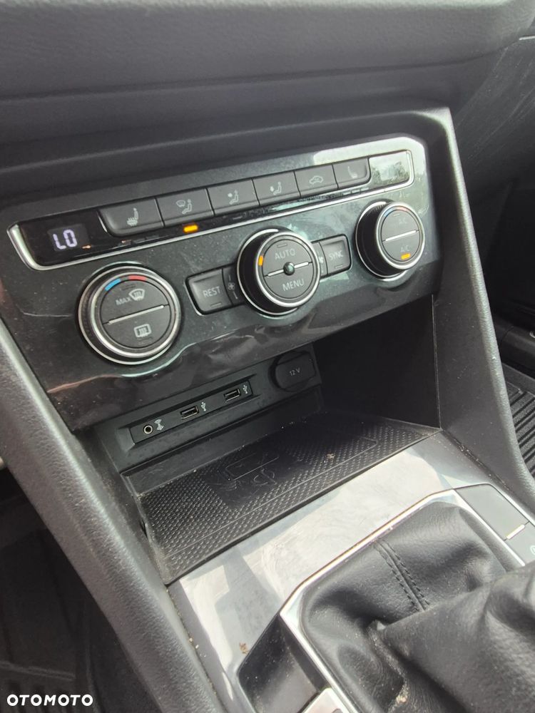 Volkswagen Tiguan - 21