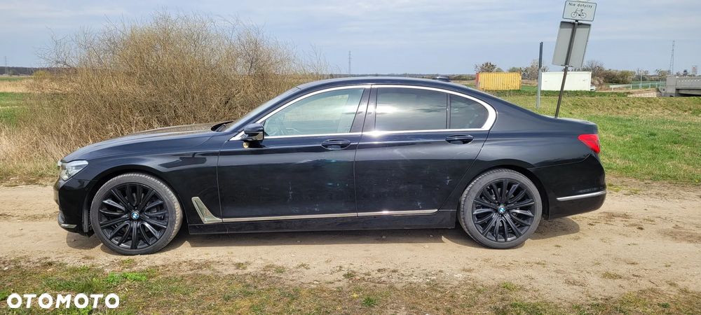 BMW Seria 7 740Ld xDrive sport - 13
