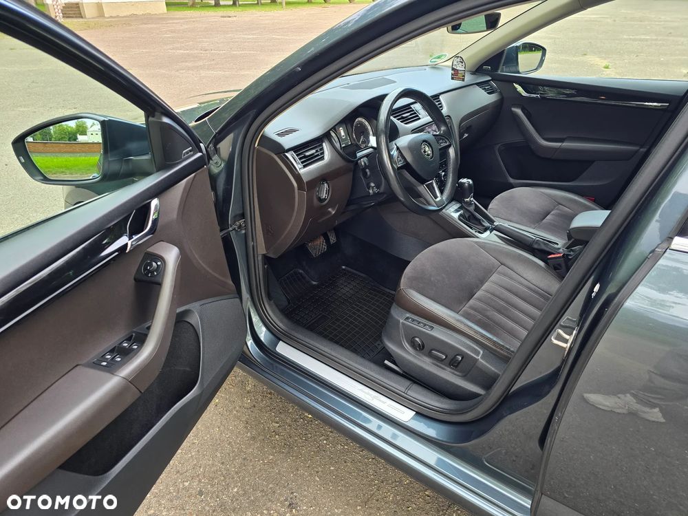 Skoda Octavia 2.0 TDI 4x4 DSG L&K - 22