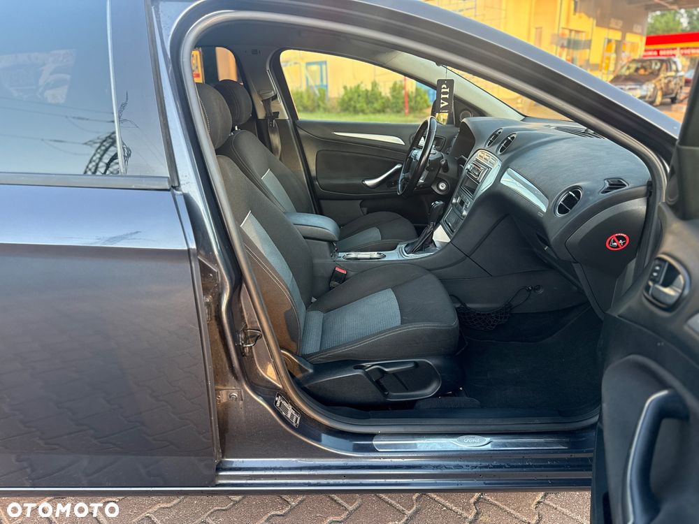 Ford Mondeo 2.0 TDCi Ghia - 15