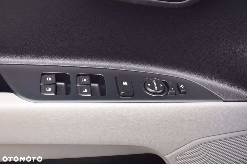 Kia Stonic 1.0 T-GDI 120 DCT OPF Edition 7 - 28