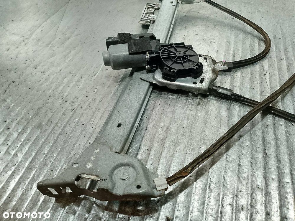 PODNOŚNIK SZYBY PRAWY PRZÓD RENAULT MEGANE II CABRIO 403242  117477 - 7