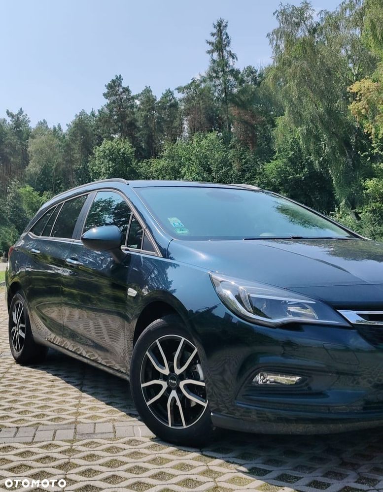 Opel Astra 1.6 CDTI Cosmo - 9