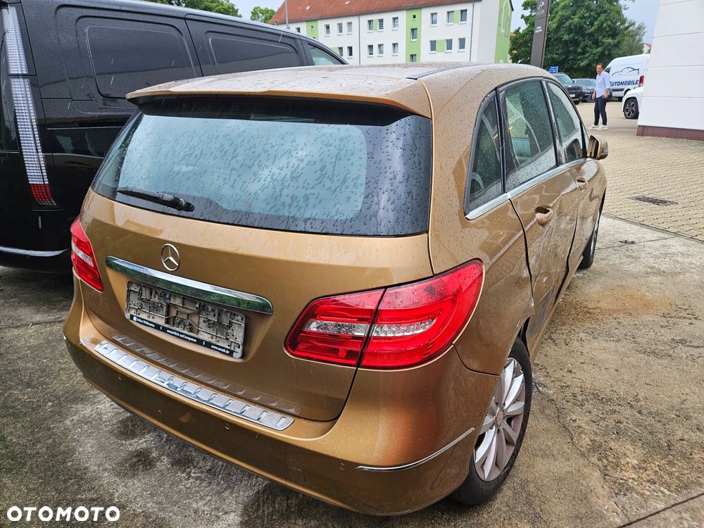 Mercedes-Benz Klasa B 200 CDI (BlueEFFICIENCY) - 4