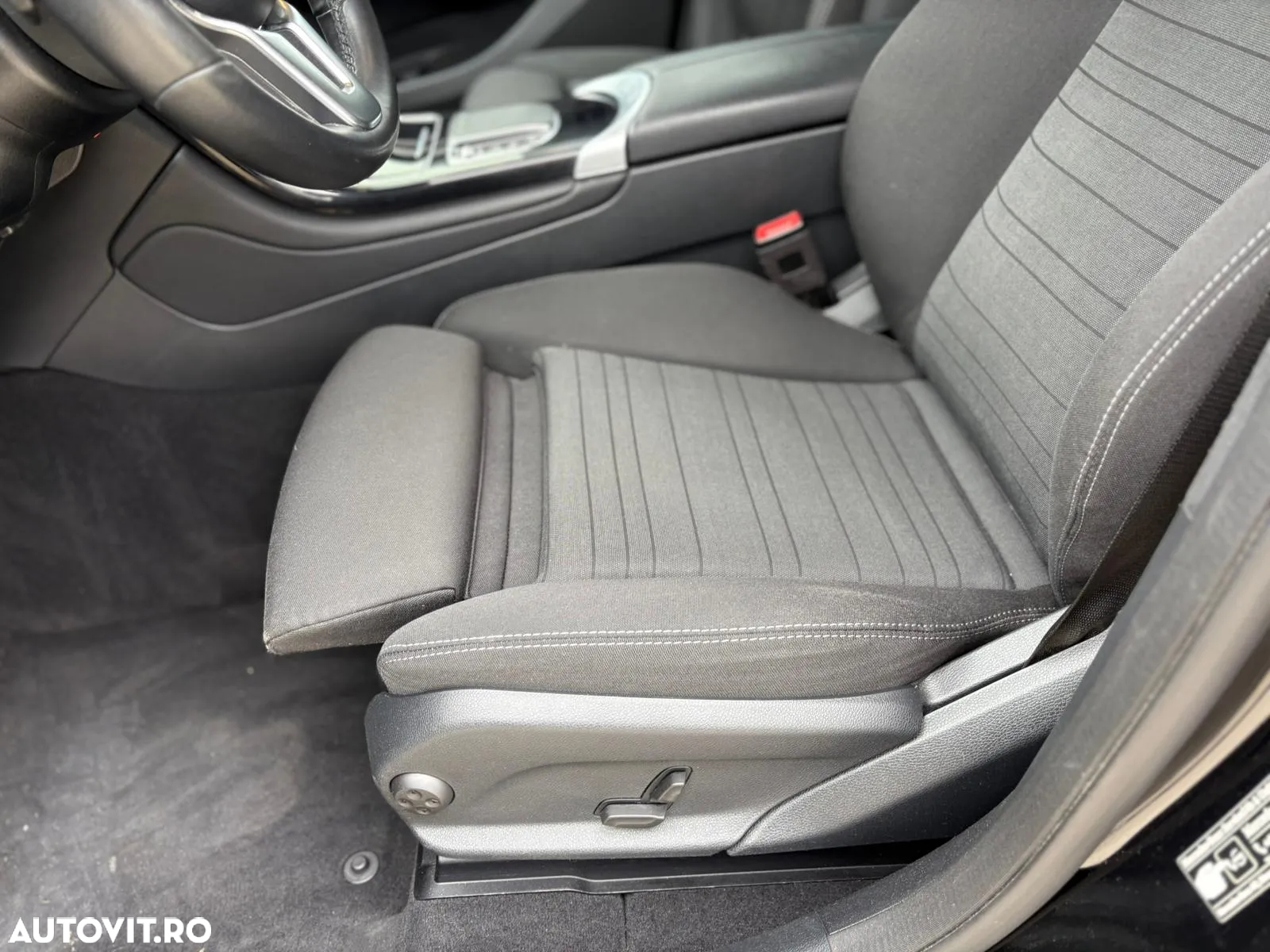 Mercedes-Benz GLC 220 d 4Matic 9G-TRONIC Avantgarde Advanced - 22