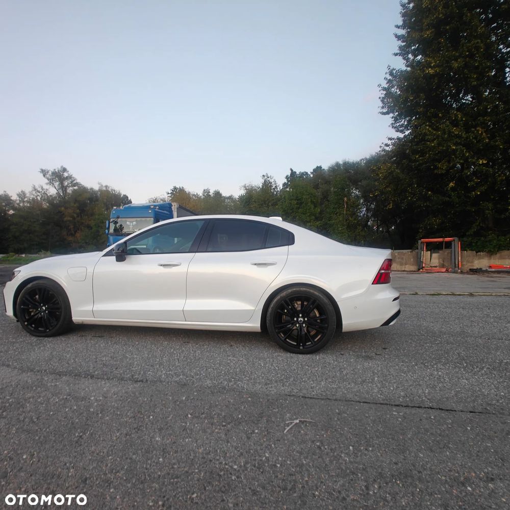Volvo S60 T8 Recharge AWD Plus Dark - 8