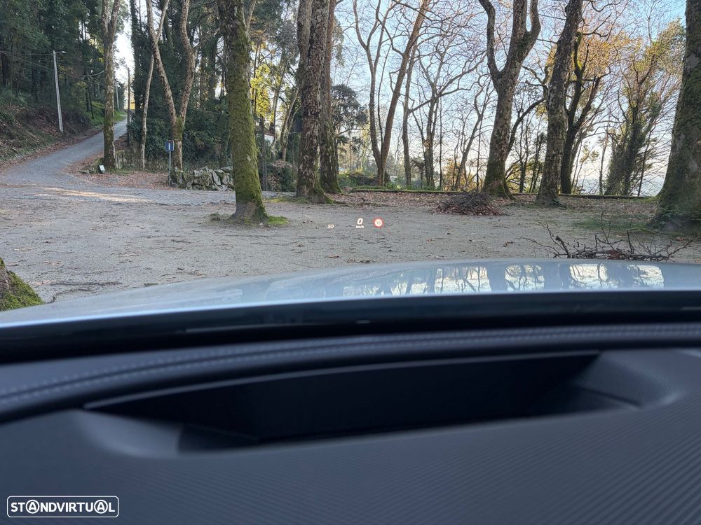 Mercedes-Benz E 220 d AMG Line - 37