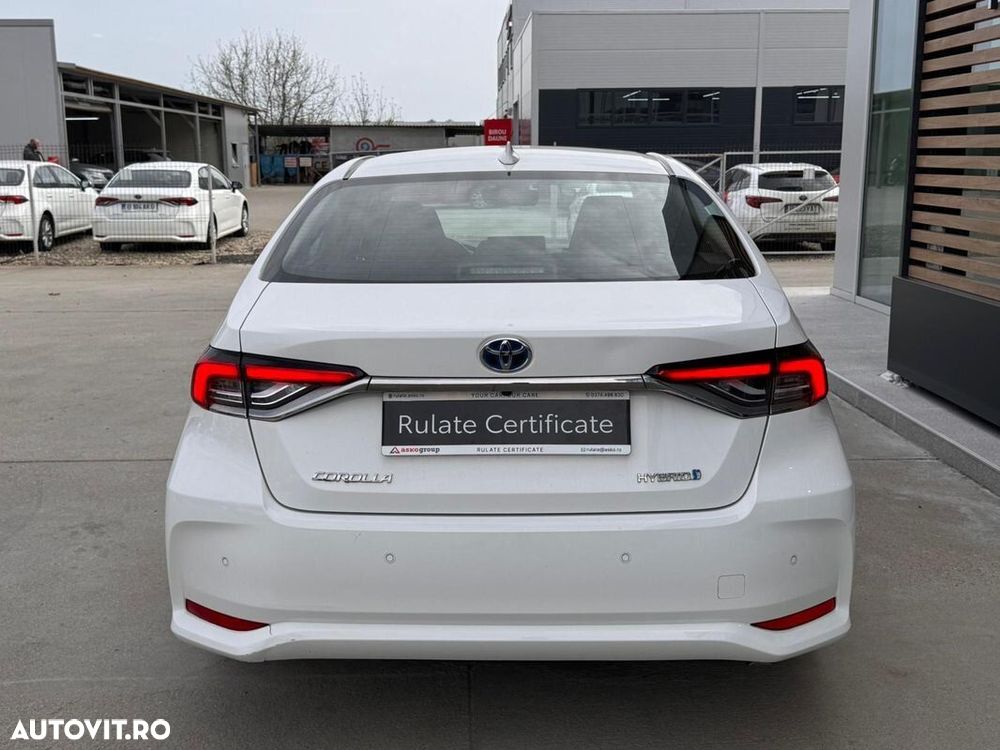 Toyota Corolla 1.8 HSD Business - 9