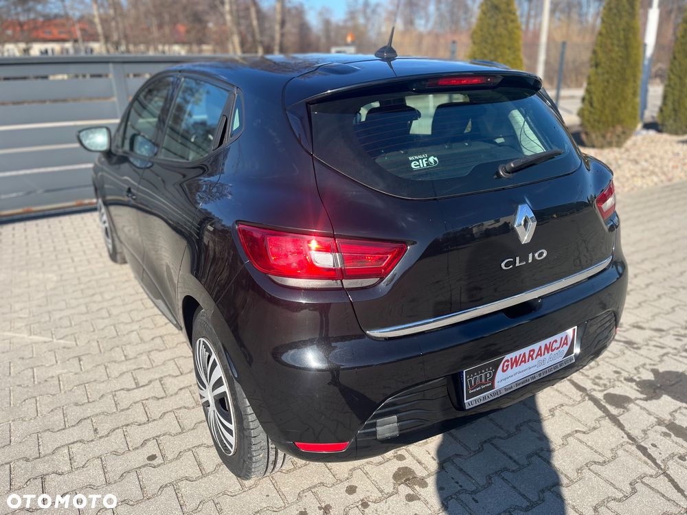 Renault Clio 1.2 16V Authentique - 11