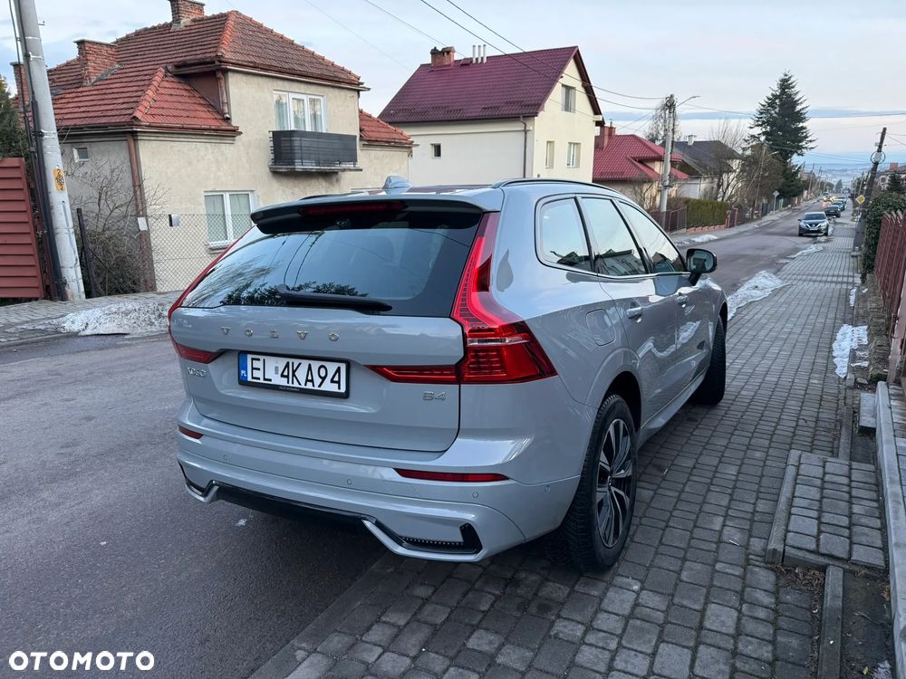 Volvo XC 60 B4 B Plus Dark - 5