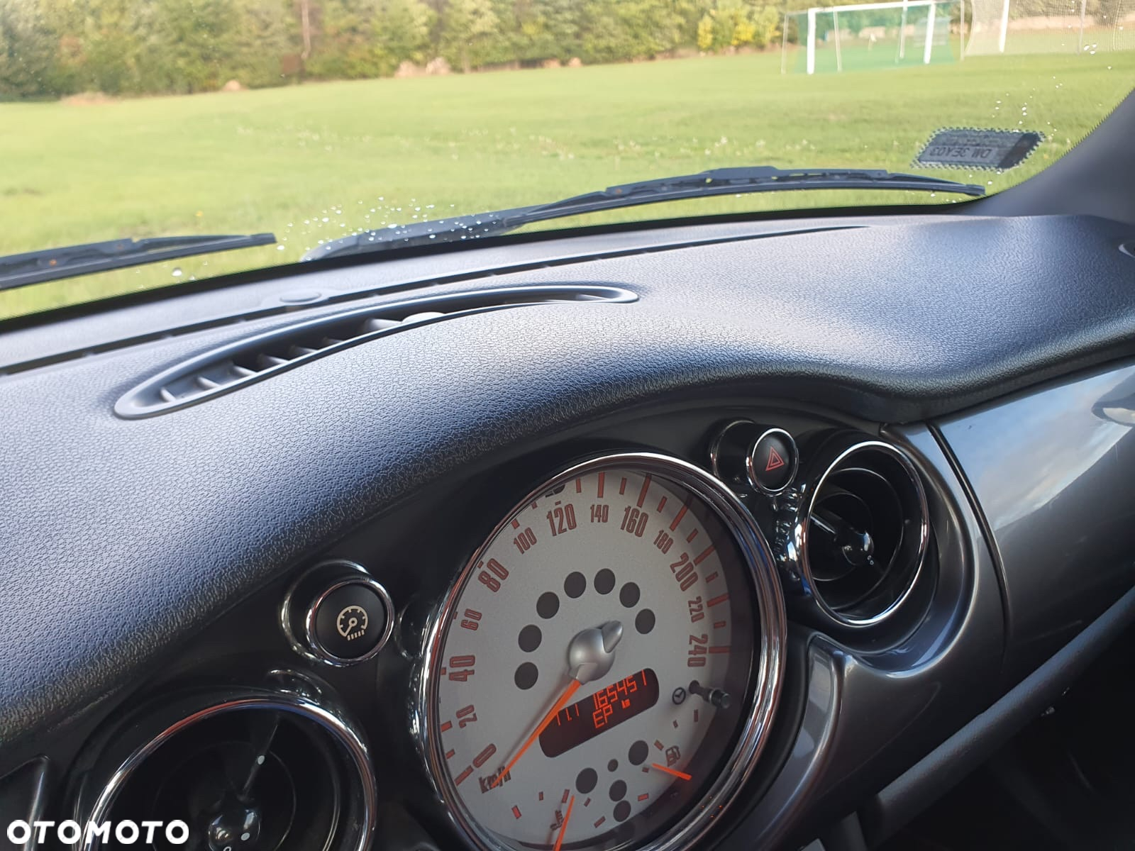 MINI Cooper Cabrio Sidewalk - 10