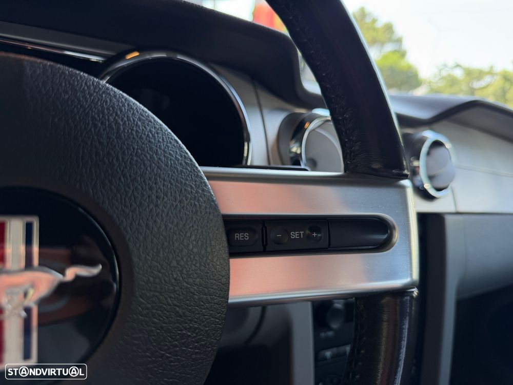 Ford Mustang - 27
