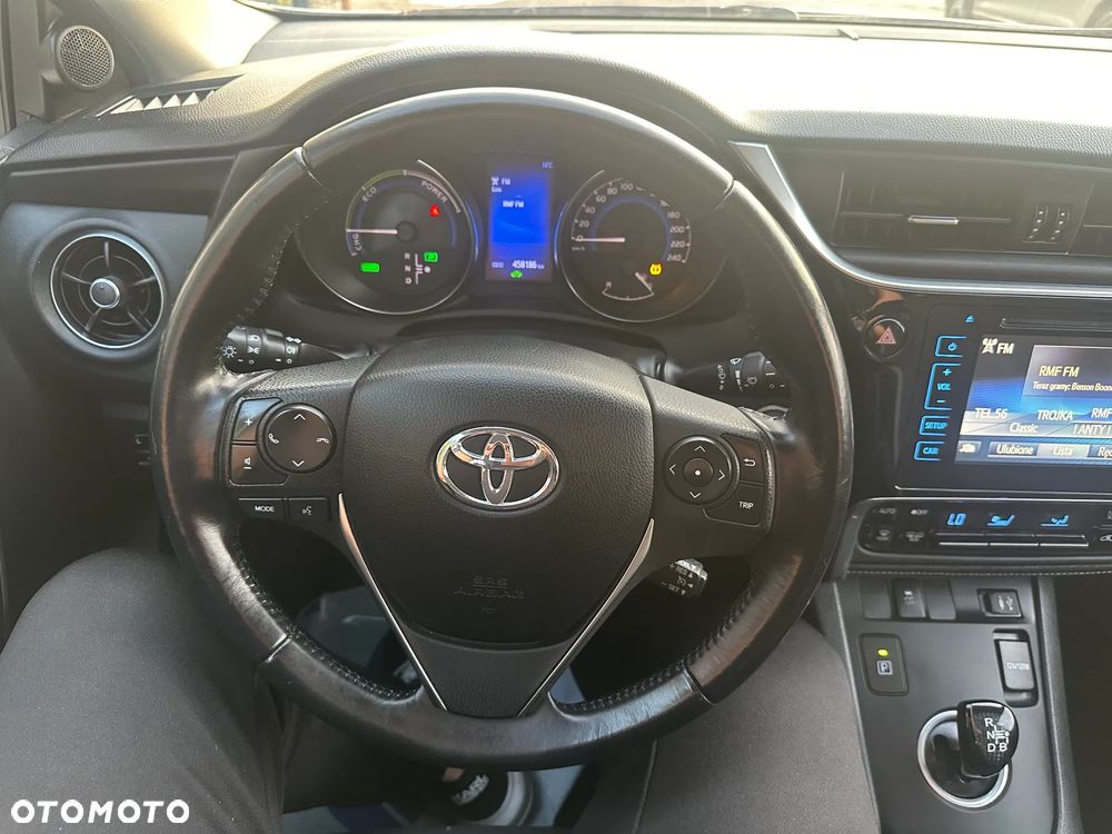 Toyota Auris Hybrid 135 Premium - 27