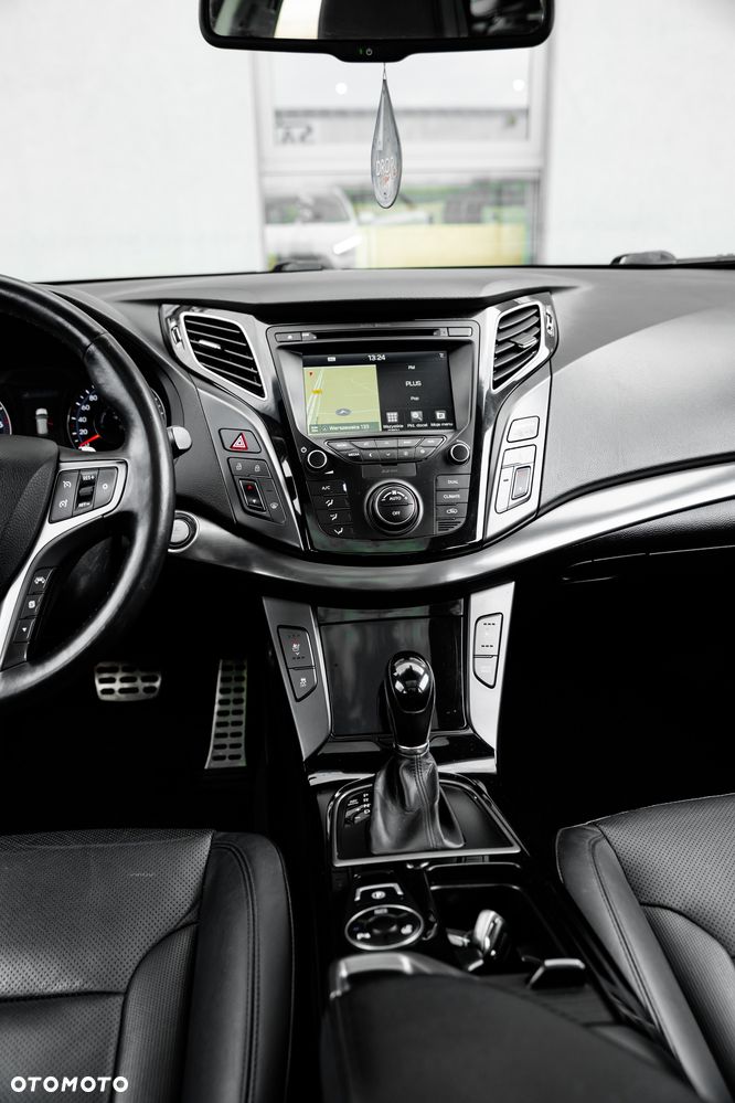 Hyundai i40 Kombi blue 1.7 CRDi DCT Premium - 26