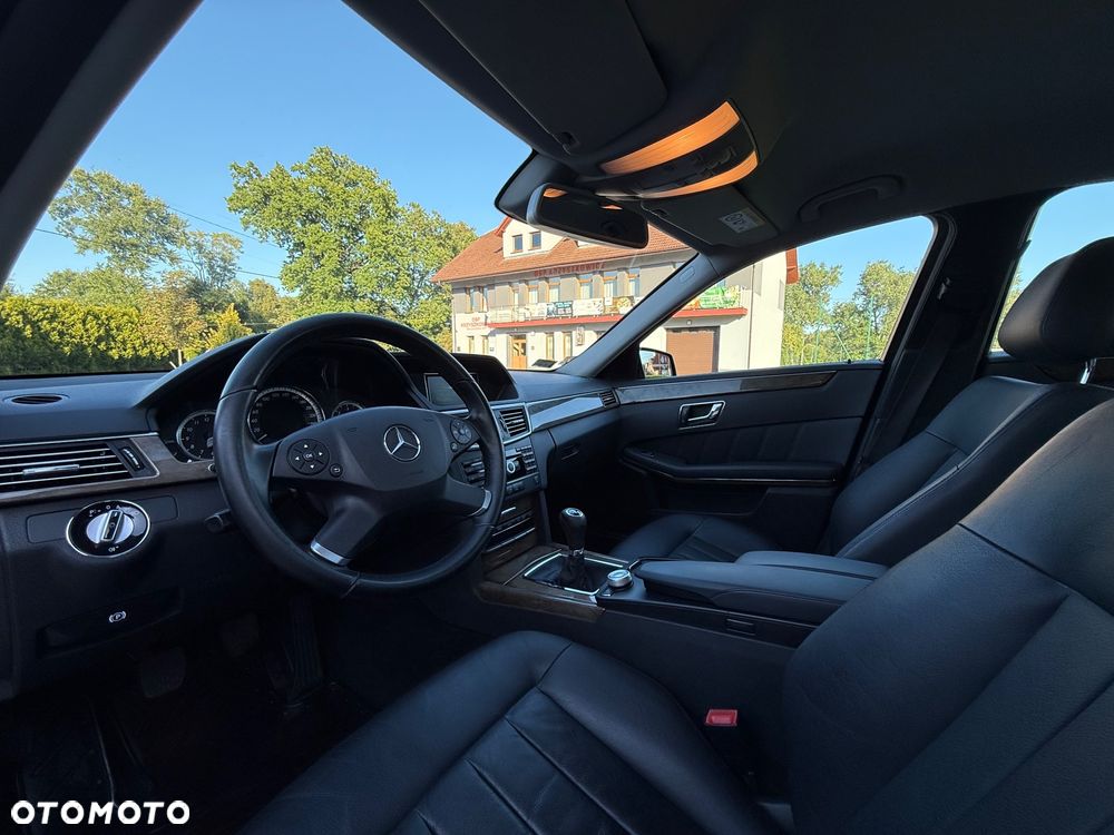 Mercedes-Benz Klasa E 250 CDI BlueEff Elegance - 18