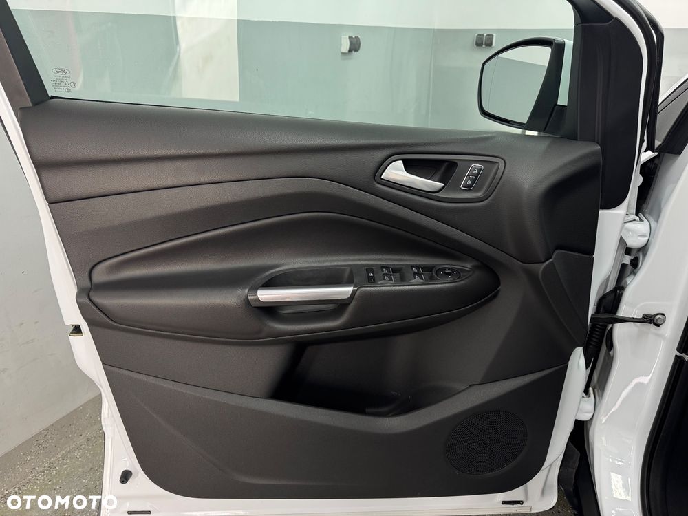 Ford Kuga 2.0 TDCi 4x4 Individual - 24