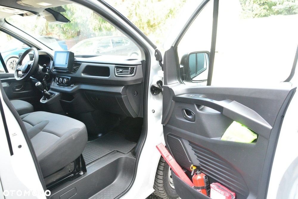 Renault Trafic - 8