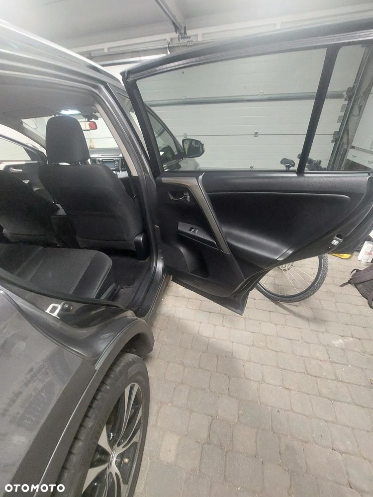 Toyota RAV4 2.0 D-4D Prestige - 16