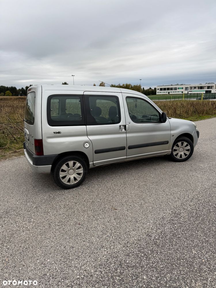 Citroen Berlingo 2002 photo 4