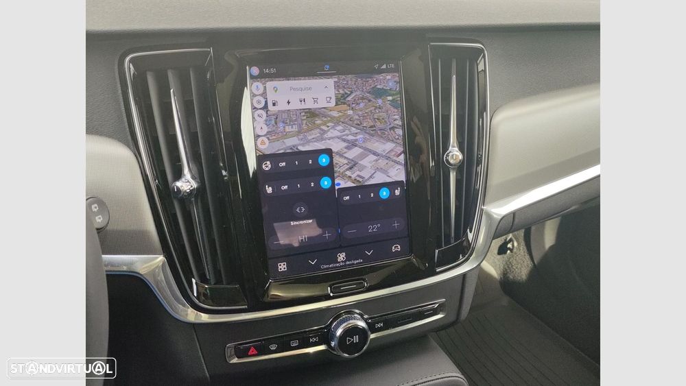 Volvo V90 2.0 T6 PHEV Plus Dark AWD - 19