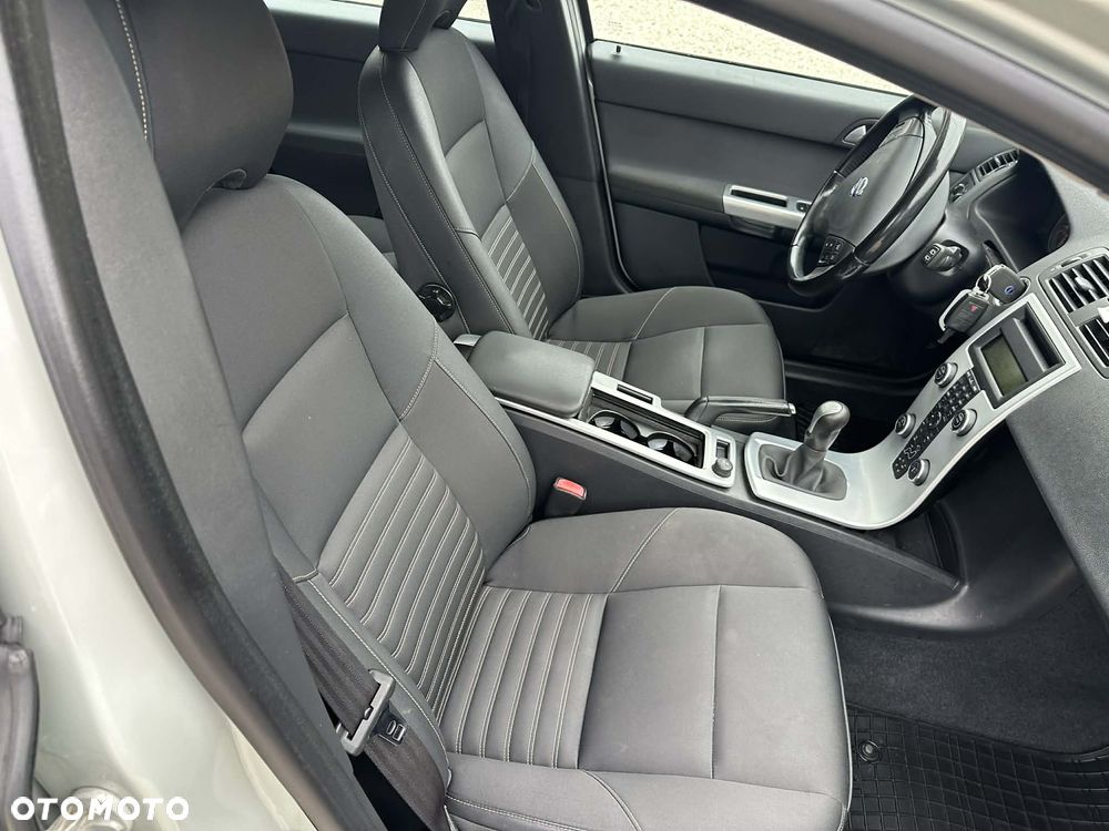 Volvo V50 D3 Business Edition - 12