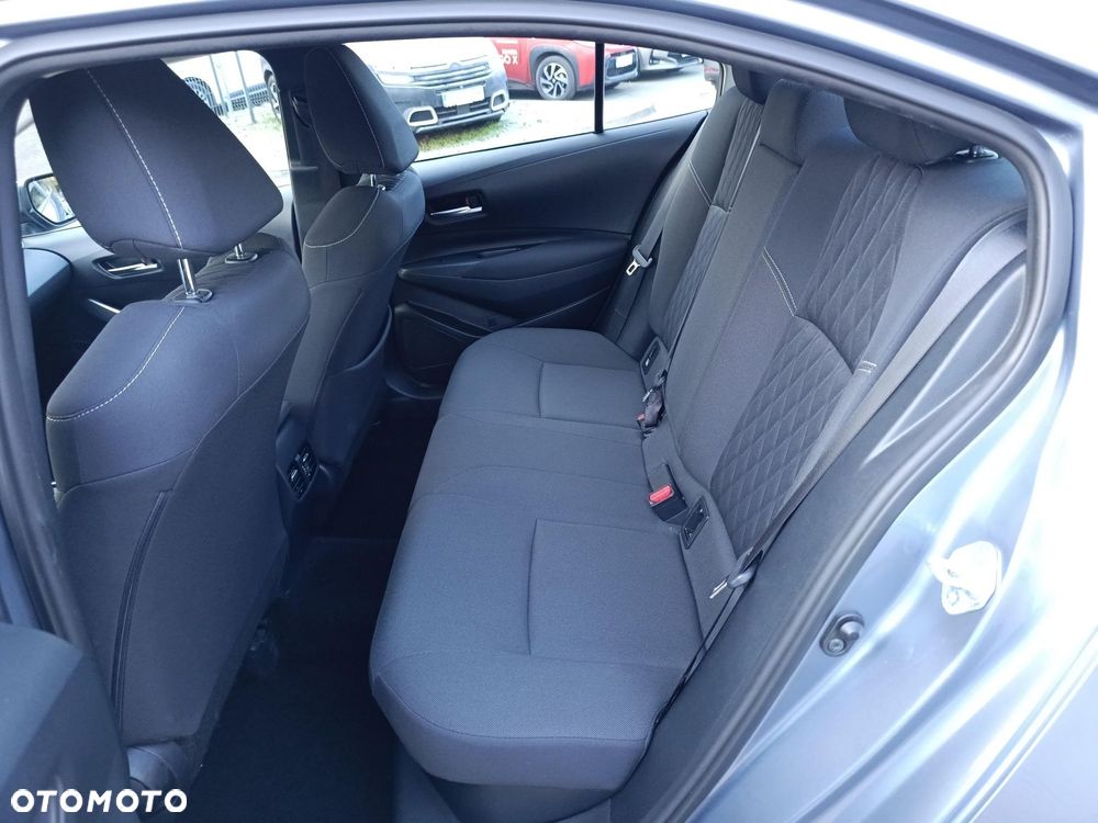 Toyota Corolla 1.8 Hybrid Comfort - 23