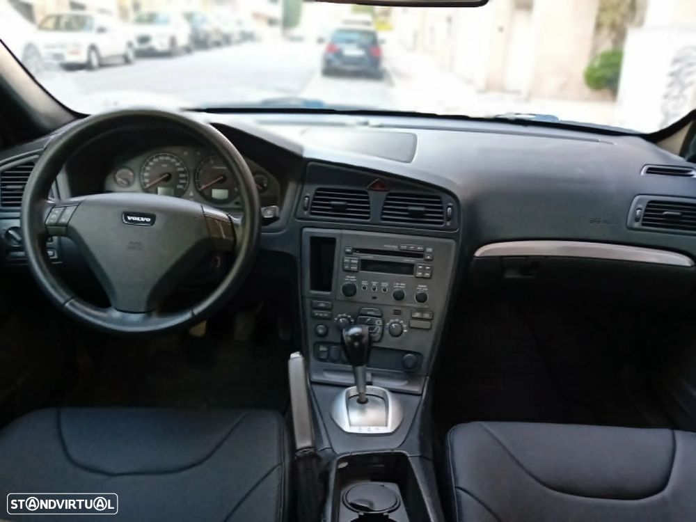 Volvo S60 2.4 D5 - 11