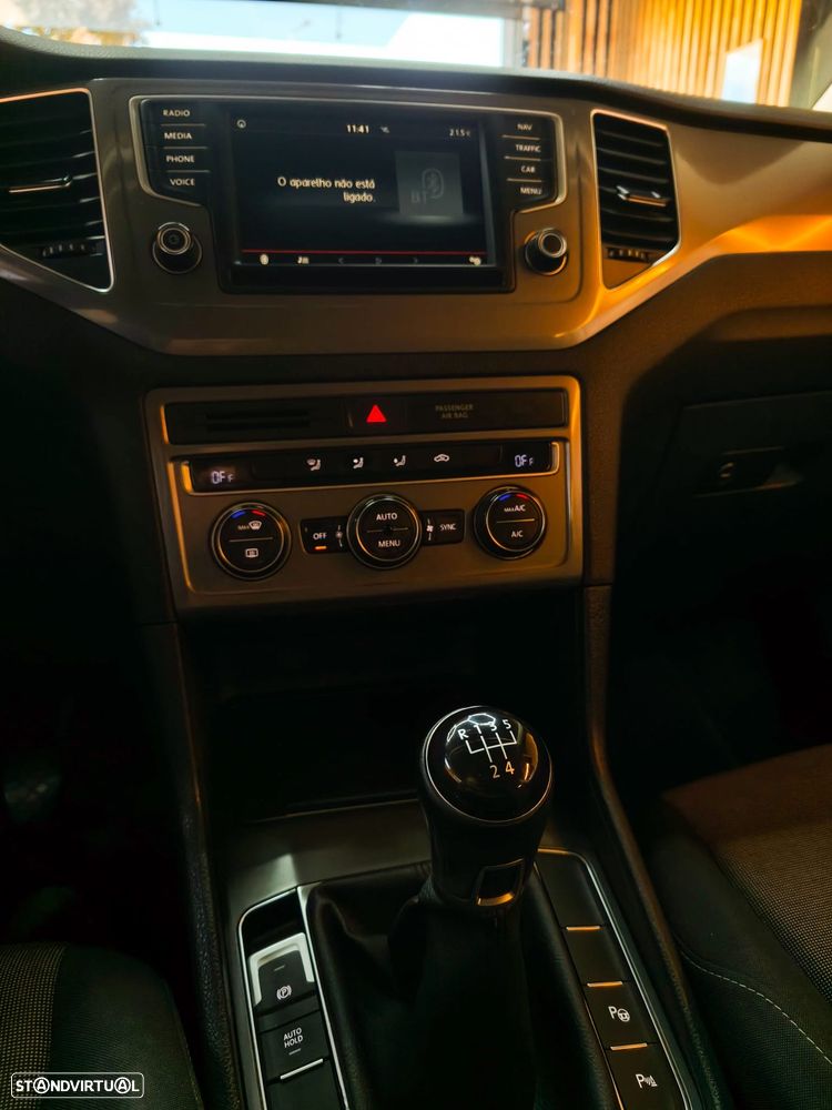 VW Golf Sportsvan - 22